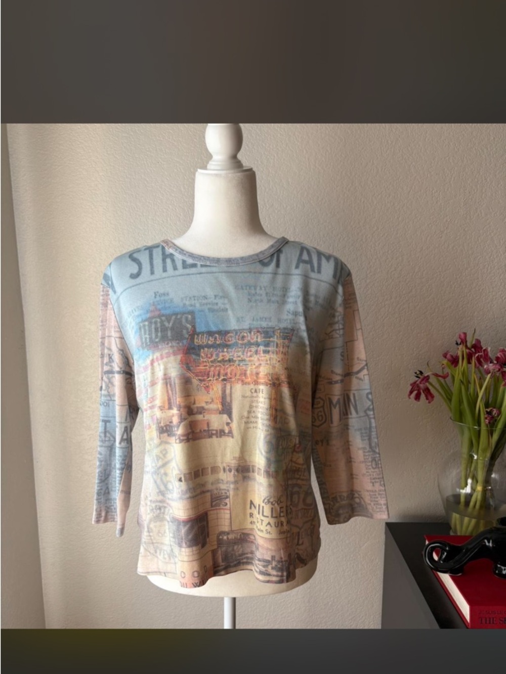 Gloria Vanderbilt Women's Printed Long-Sleeve Scoop Neck Top in Multi-Color